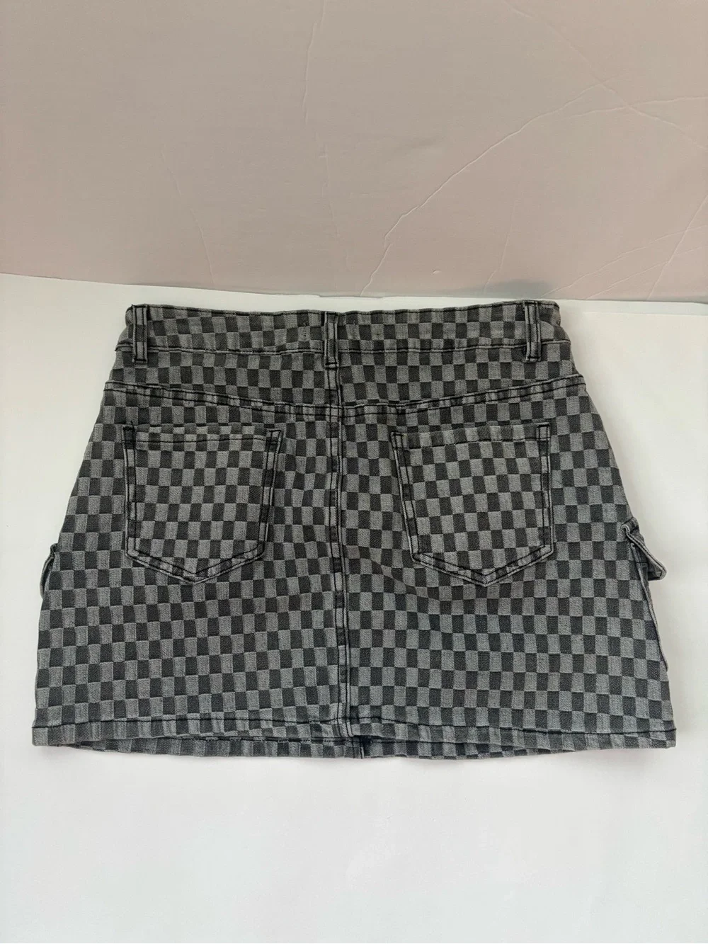 Annie Wear Women's Gray and Black Checkerboard Denim Cargo Mini Skirt Large - Picture 2 of 6